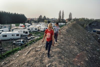 Comment le rejet des gens du voyage par les villes s’est-il systématisé ?